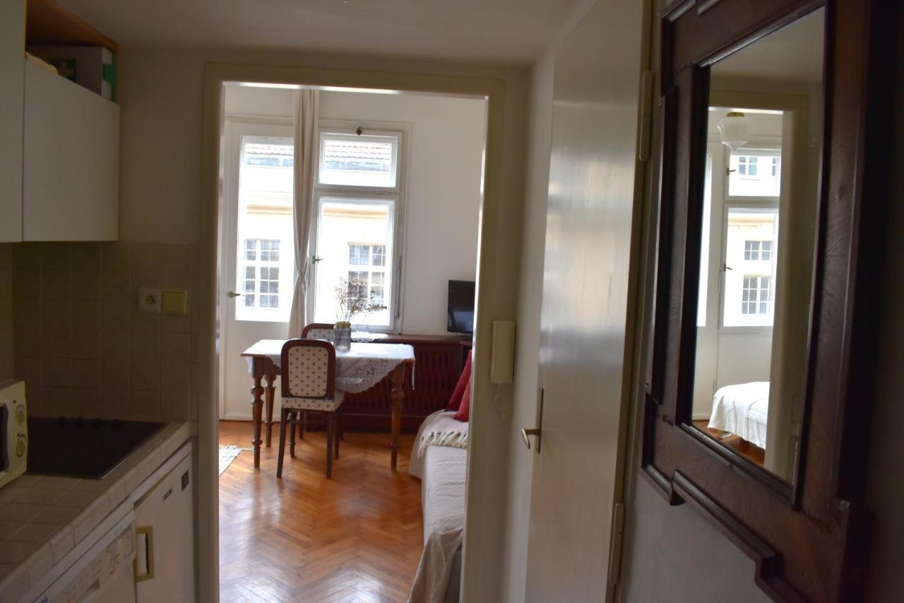 Old Town Residence - Konviktska Prague Exterior photo